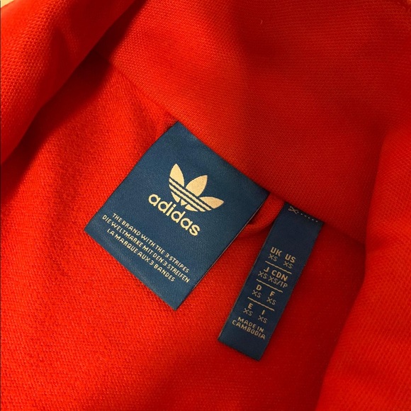 Red Adidas set Emrata - Picture 3 of 8